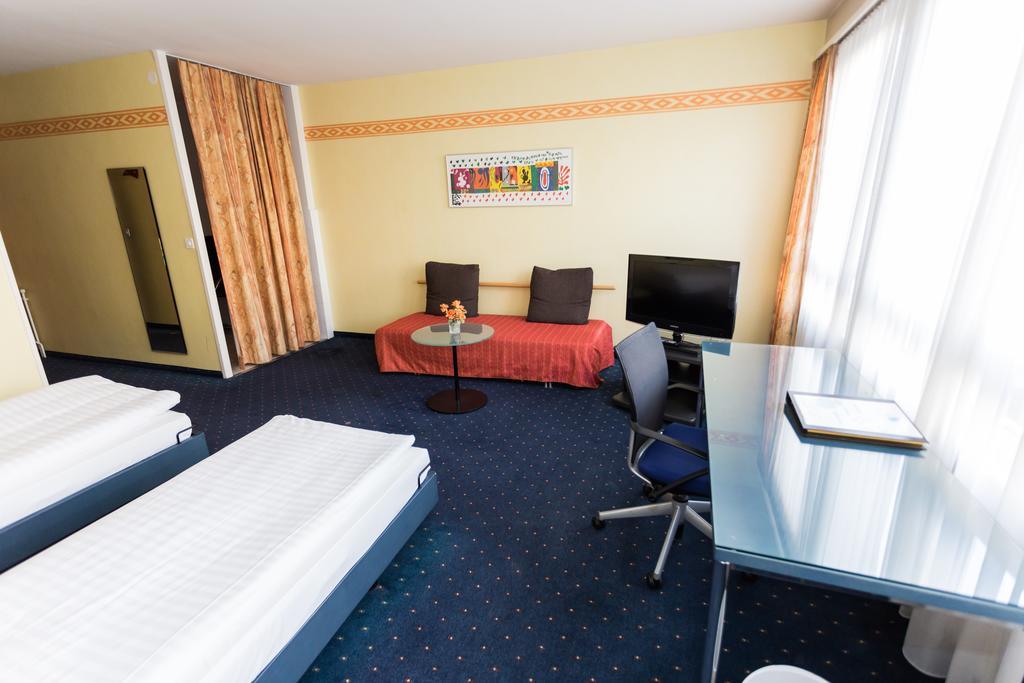 Hotel Comedie Geneva Bagian luar foto