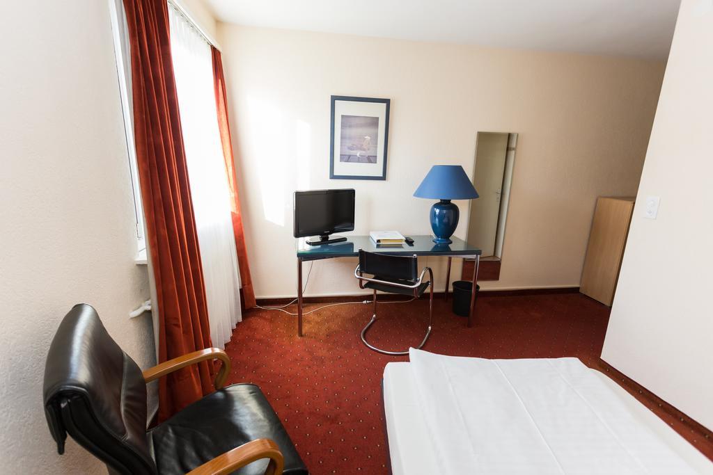 Hotel Comedie Geneva Bagian luar foto
