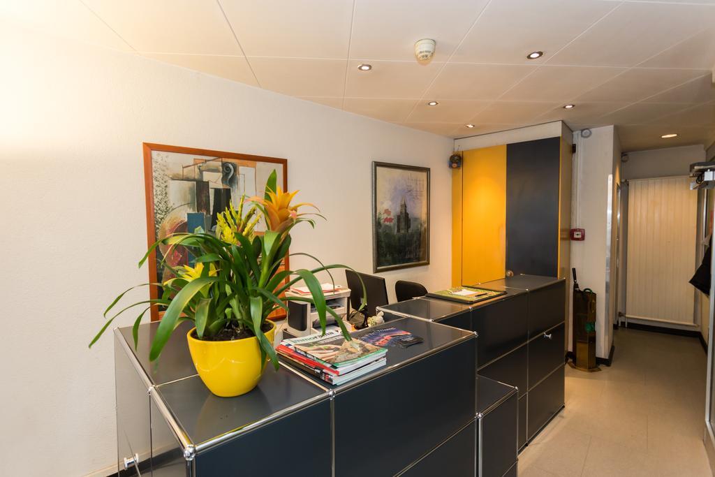 Hotel Comedie Geneva Bagian luar foto