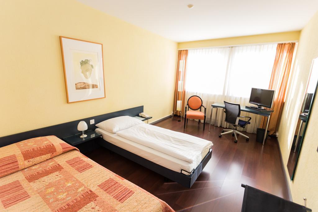 Hotel Comedie Geneva Bagian luar foto