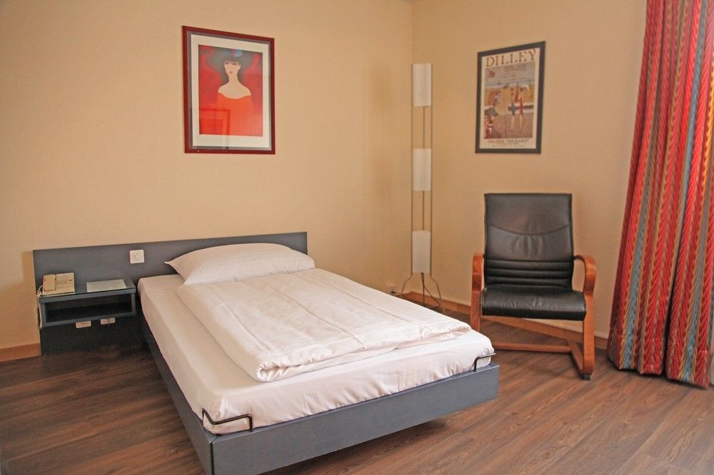 Hotel Comedie Geneva Bagian luar foto